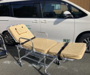 ストレッチャーでの移動